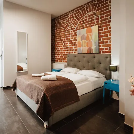 Boogie Apartments *